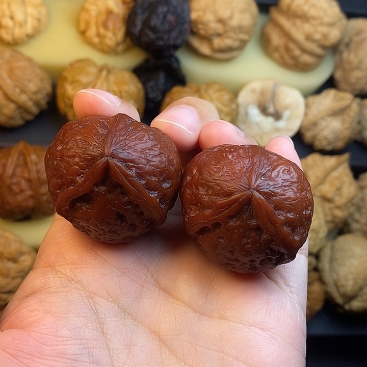 文玩核桃吊坠玉化35