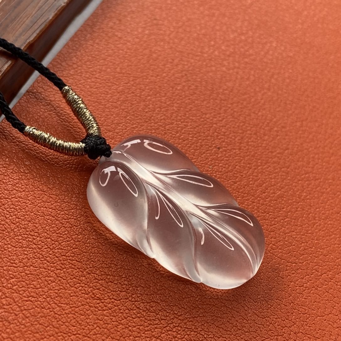 石英质玉颈饰未镶嵌