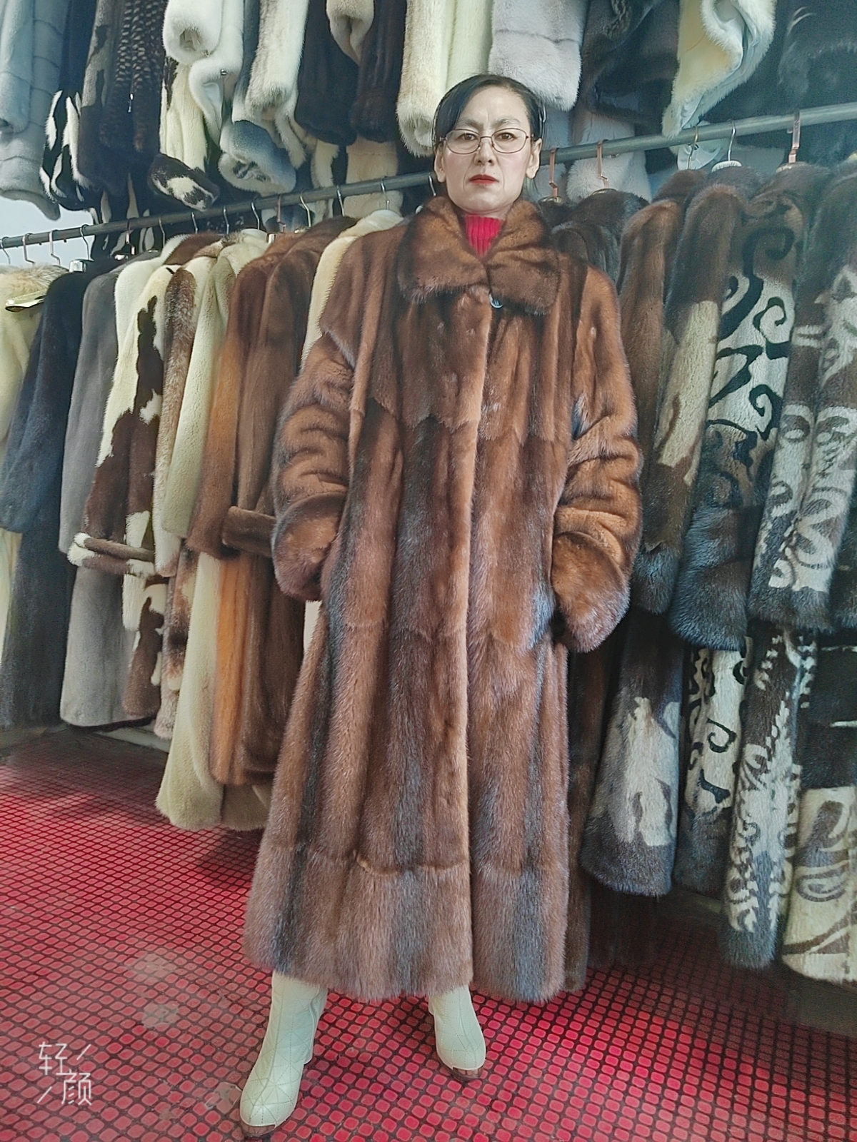 中古水貂大衣，俄罗斯进口浅蜜棕色长衣挽袖领，长115cm胸围120cm