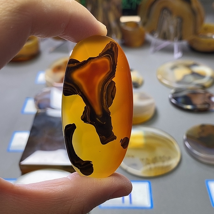 玛瑙/玉髓未镶嵌珠宝半成品