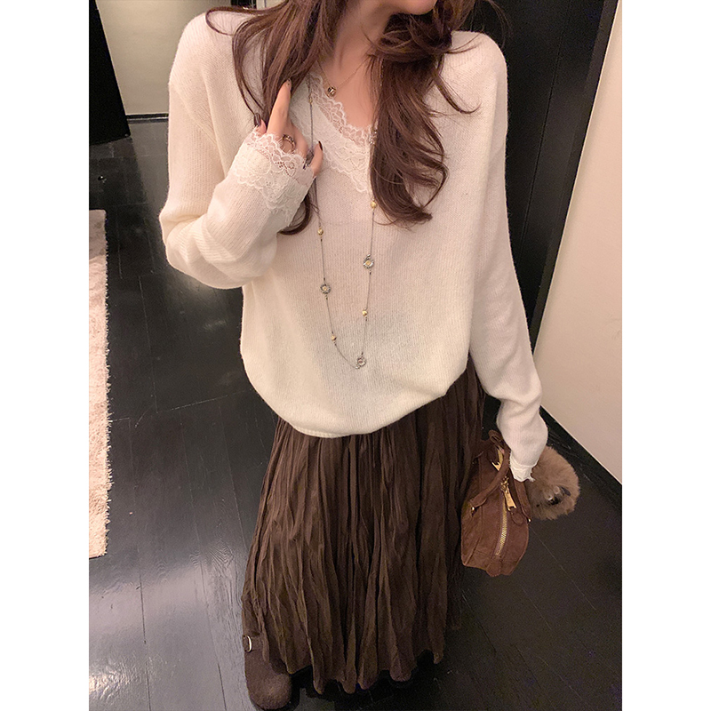 "冰雪物语"天丝+羊绒+羊毛 蕾丝V领温柔毛衣C25D05556C