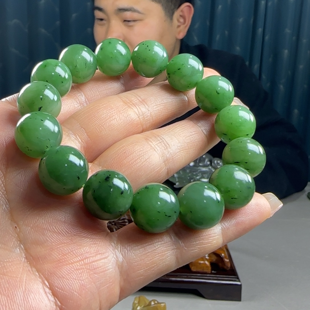 和田玉未镶嵌手串