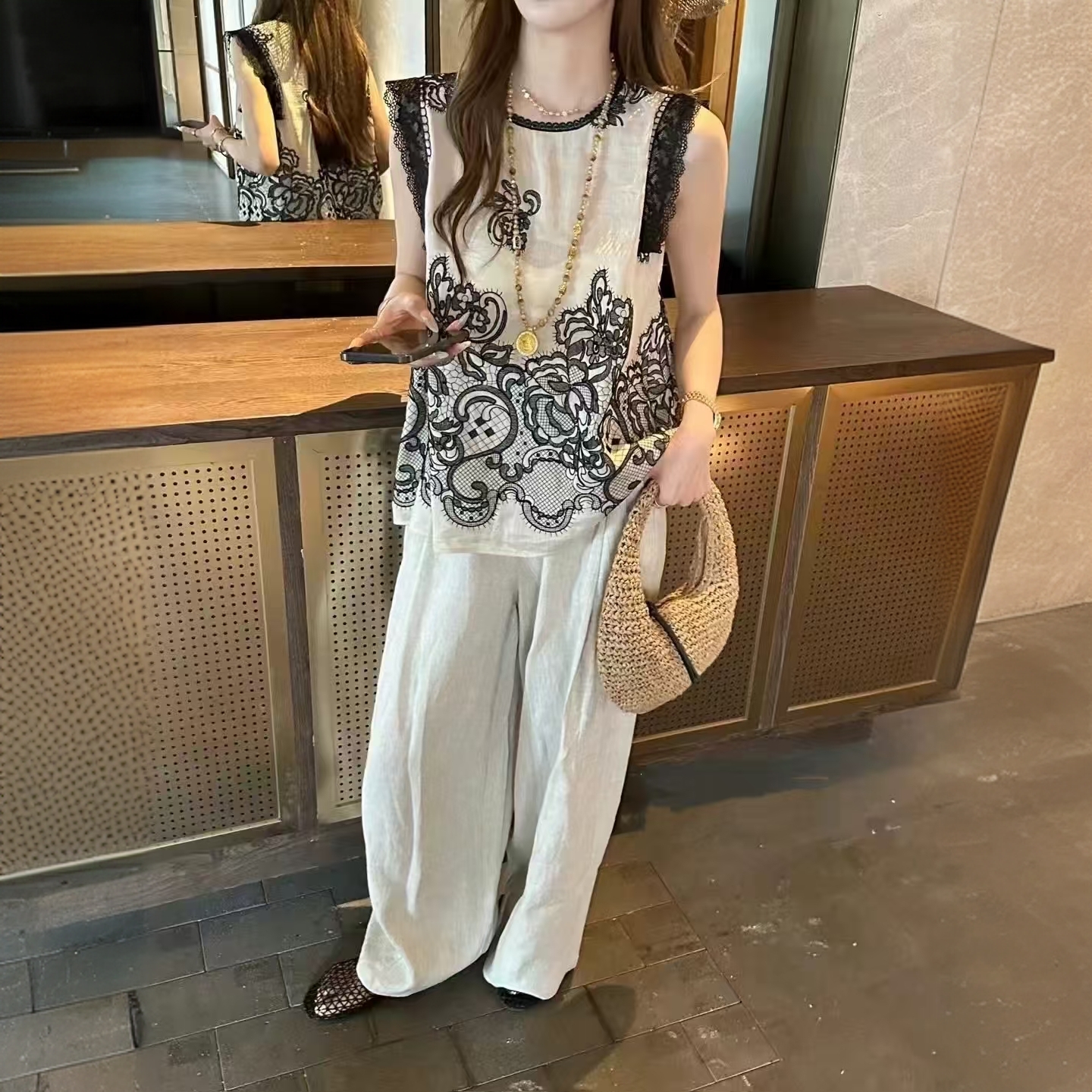 【晨浠定制】新款时尚蕾丝拼接无袖背心套装3015