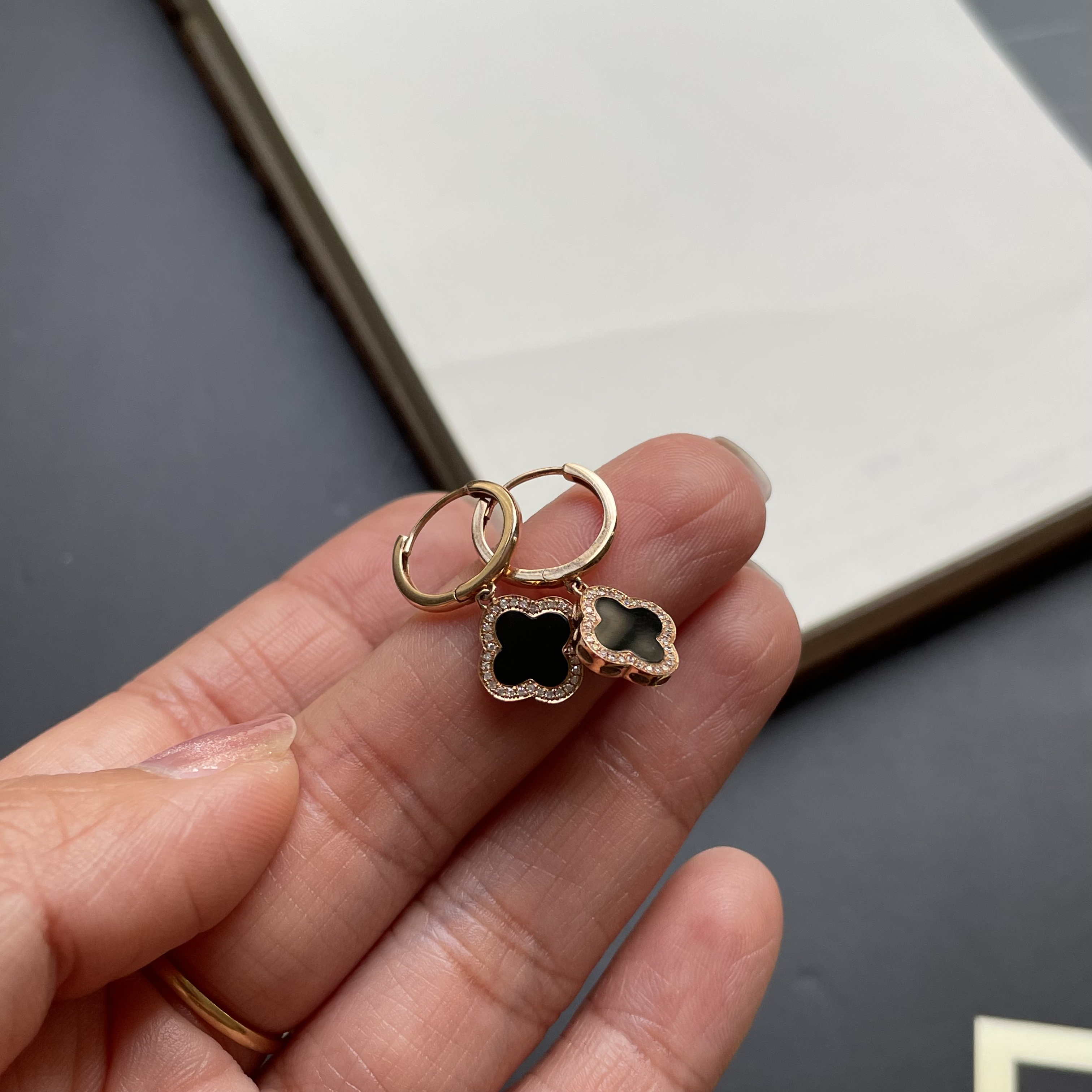 也木西翡翠成品18K金镶墨翠四叶草耳环xwz0202