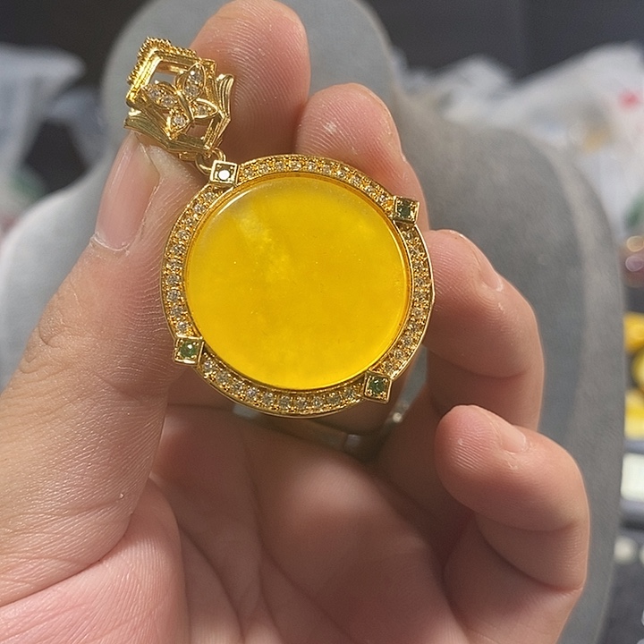 翡翠颈饰未镶嵌价格