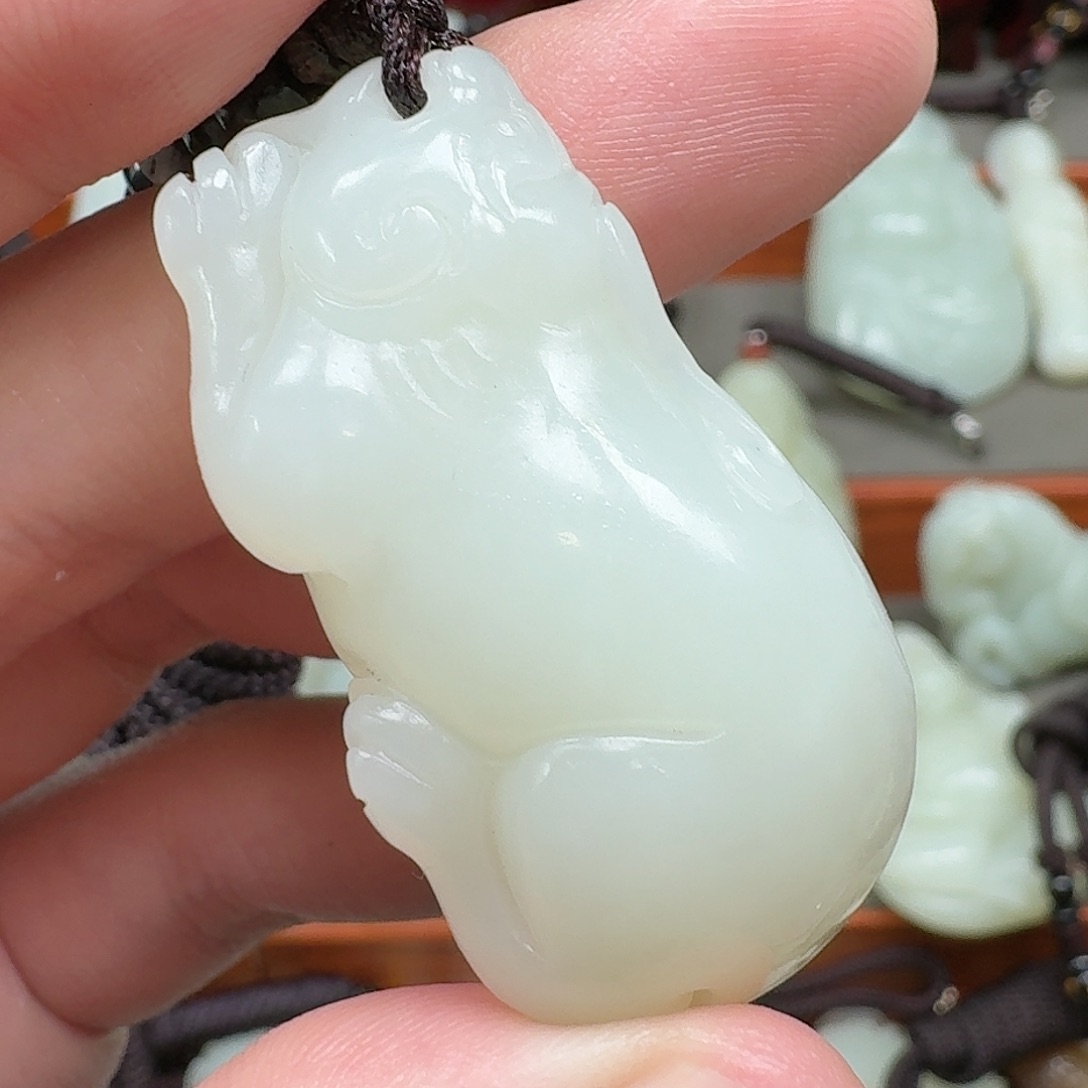 心***成和田玉未镶嵌把件