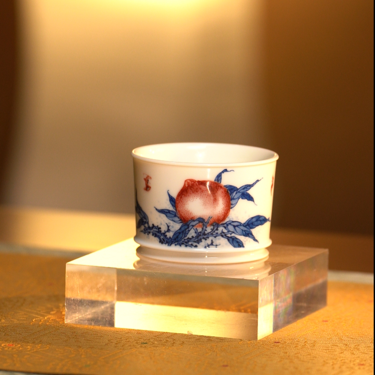 HTC画堂春釉里红《桃蝠迎祥》容天杯（余忠可）HTC2509119