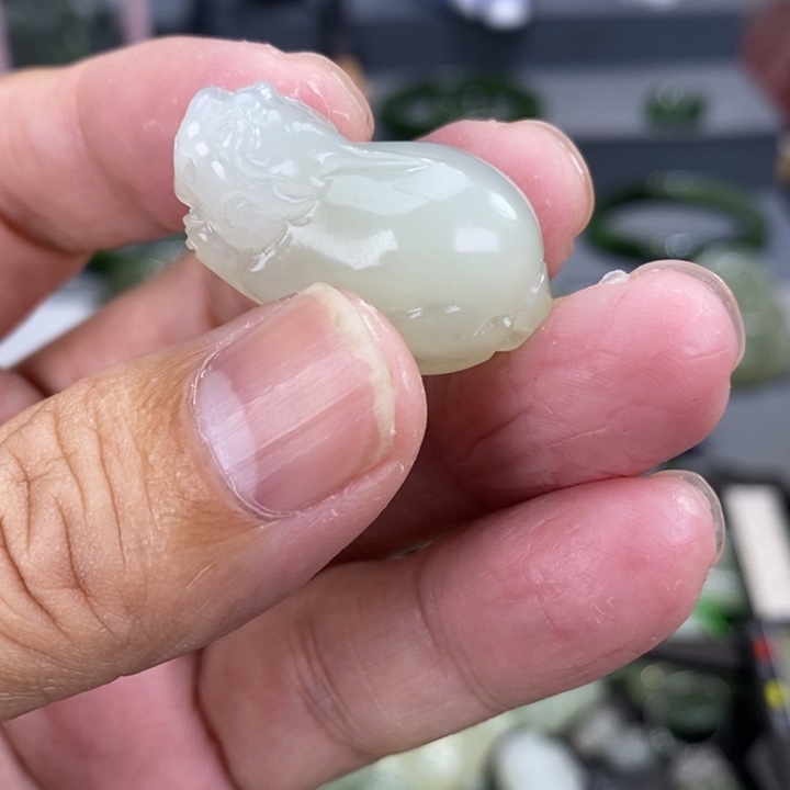 和田玉颈饰未镶嵌