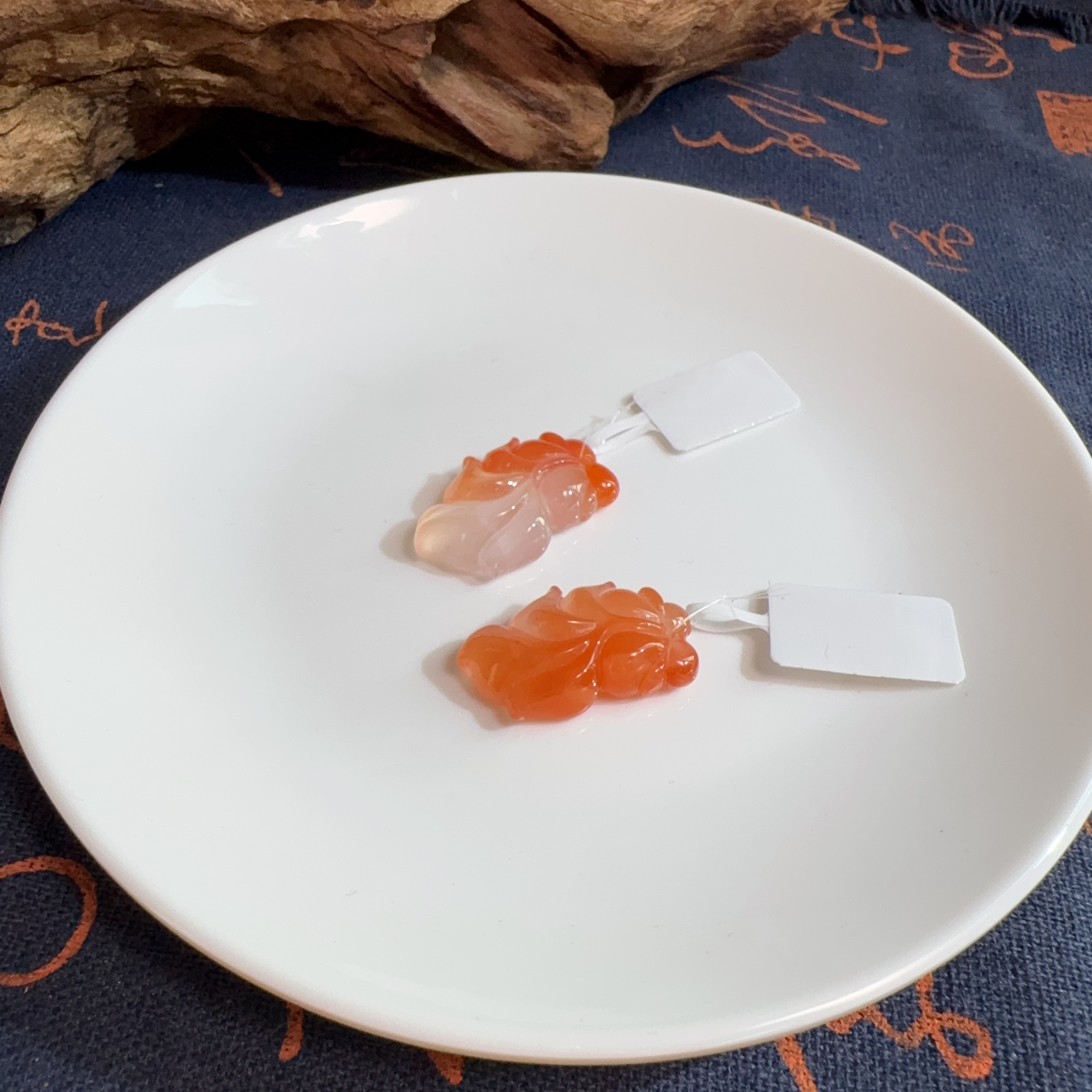 南红玛瑙金鱼吊坠（中号）多样性发一