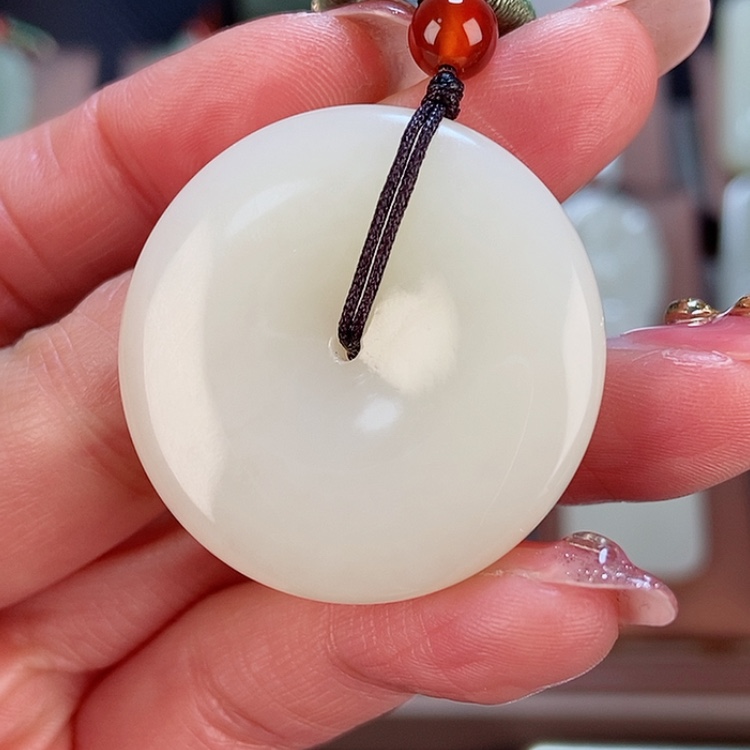 【闪购商品】和田玉颈饰未镶嵌