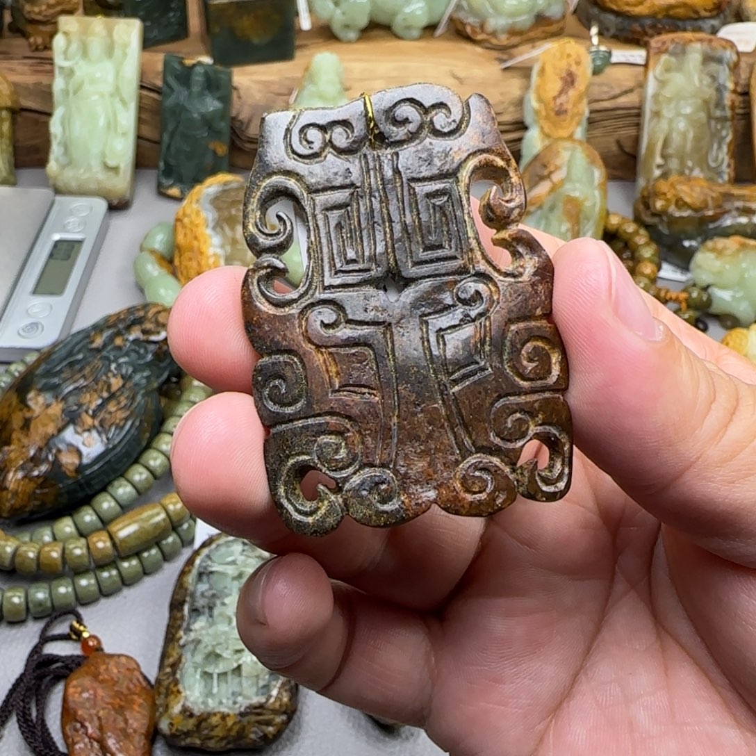 土***金岫岩河磨玉（透闪石质玉）未镶嵌珠宝奇石