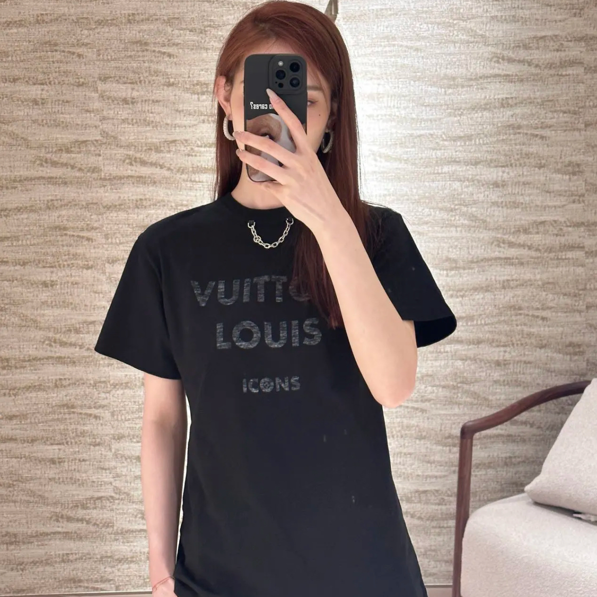 99新 LouisVuitton/路易威登 黑色链条logo短袖 m码