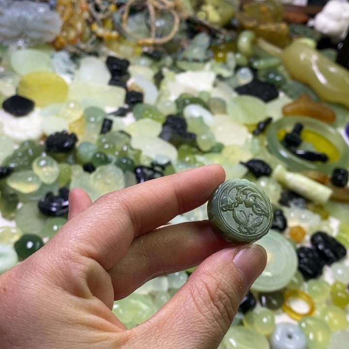 蛇纹石玉合金颈饰