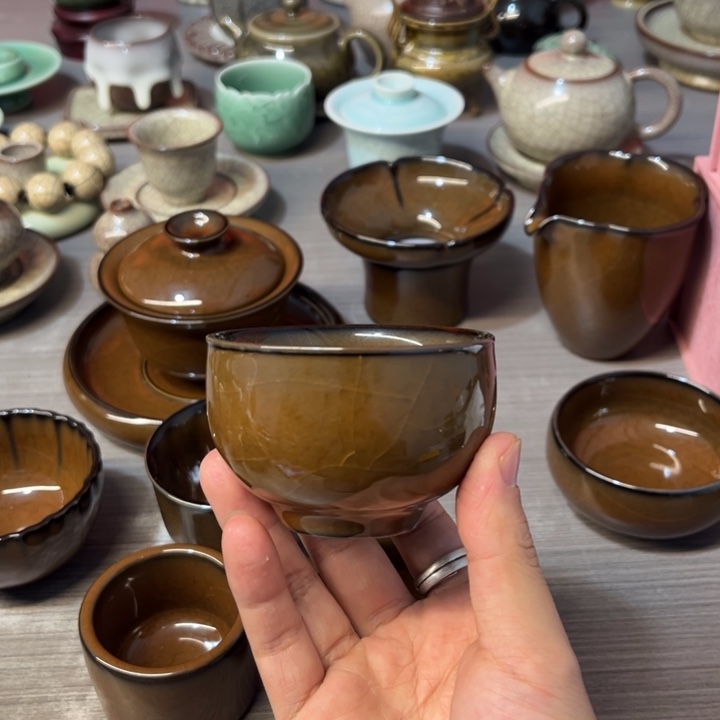 蔡志斌 铁胎米黄 手握