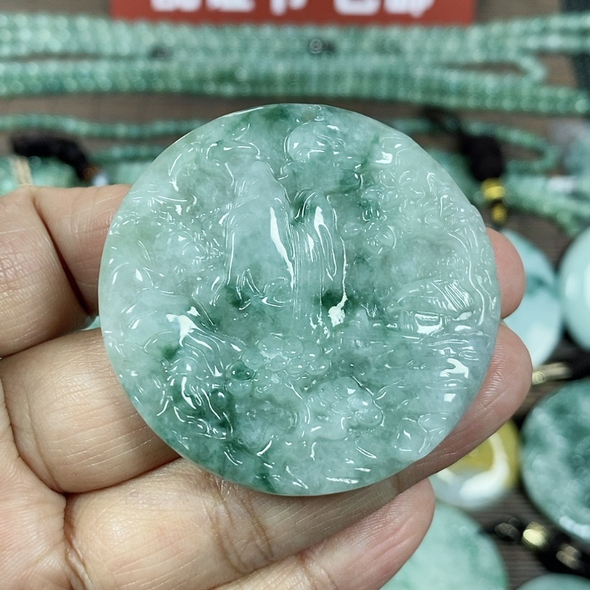 【闪购商品】翡翠颈饰未镶嵌玉吊坠翡翠玉圆形山水牌