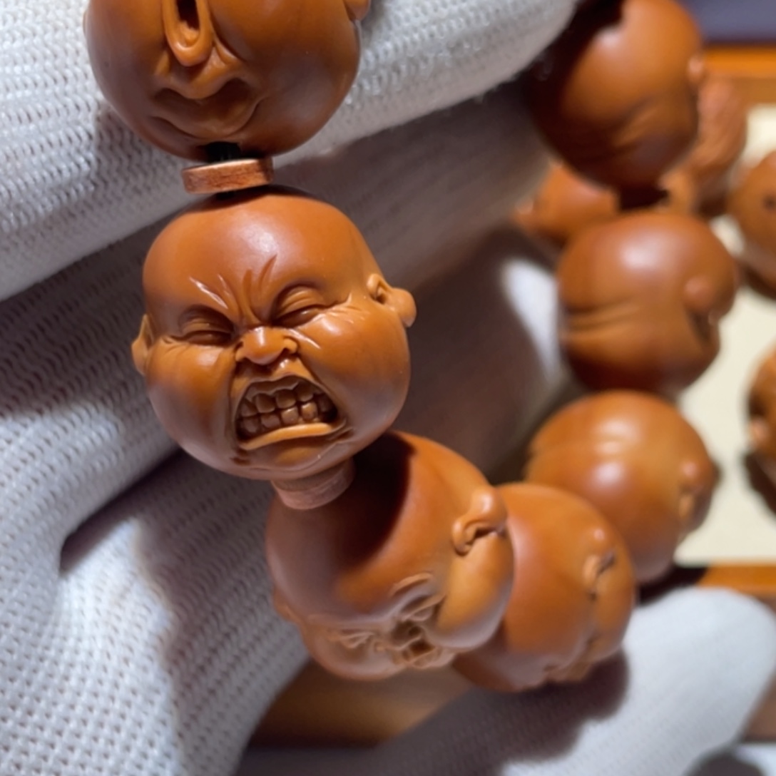 行***y手串橄榄核人生百态