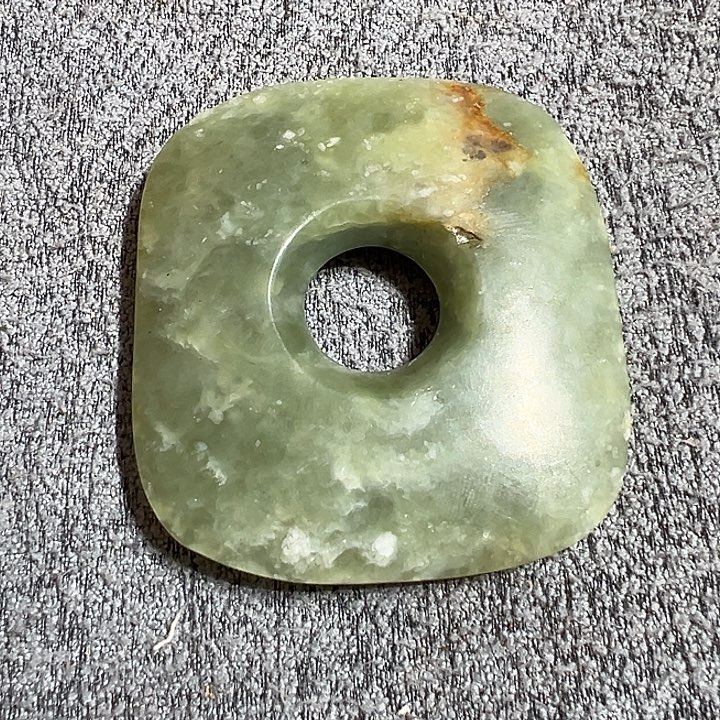 岫岩河磨玉（透闪石质玉）未镶嵌颈饰