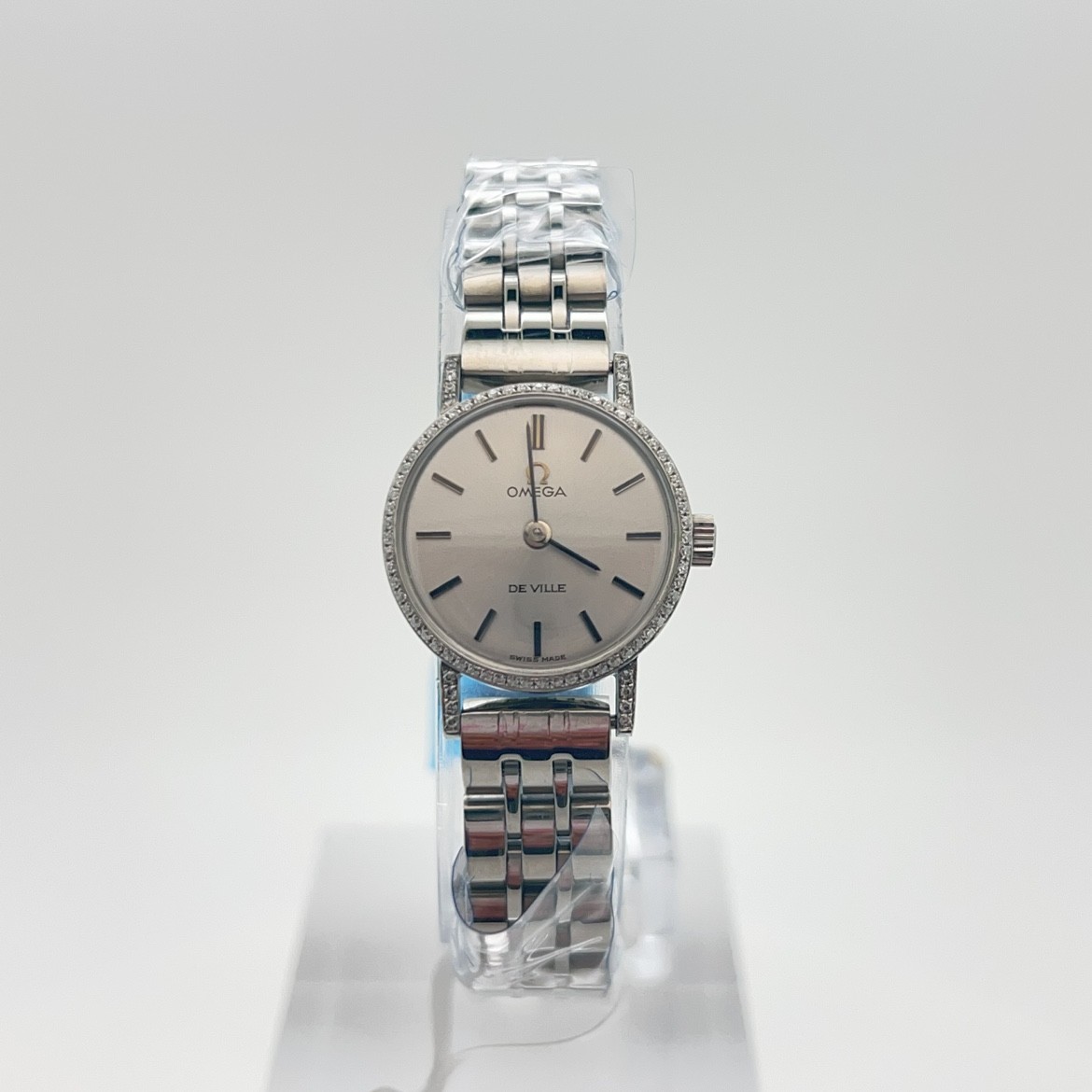 95新 Omega/欧米茄  手动机械后钻20mm/公价32999/w11315