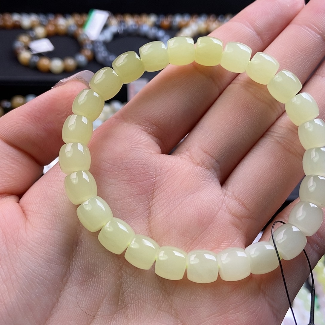 和田玉未镶嵌手链