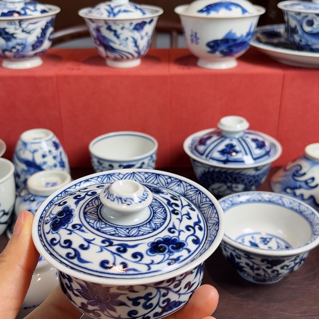 那*乘青花缠枝莲纹盖碗全手绘原矿釉烧制