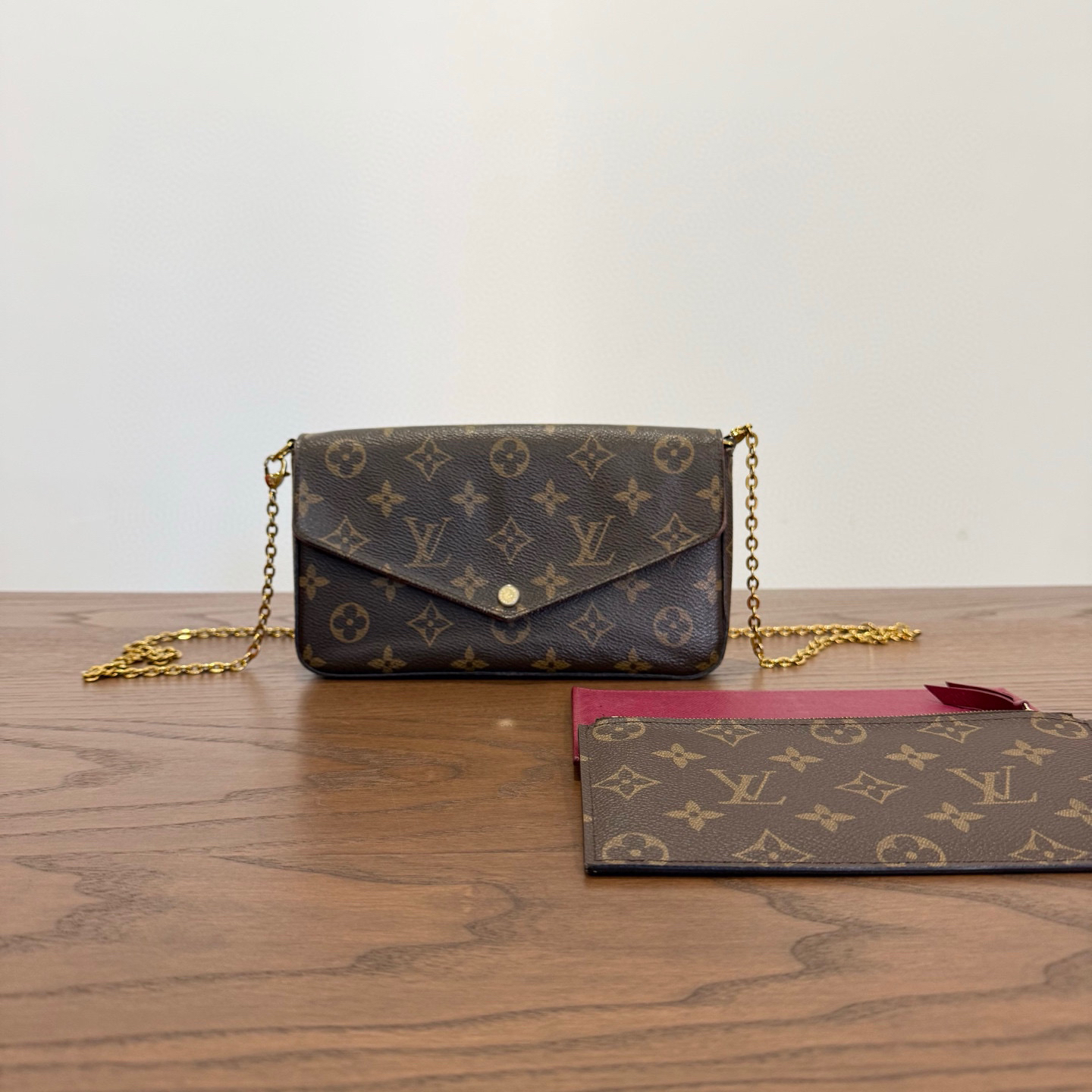99新 LouisVuitton/路易威登 达芙妮手袋单肩包 尺寸24.5x19 rq