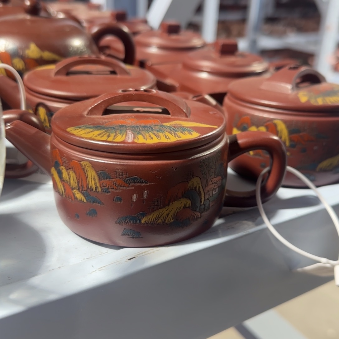 紫砂茶壶龙血砂彩绘汉瓦