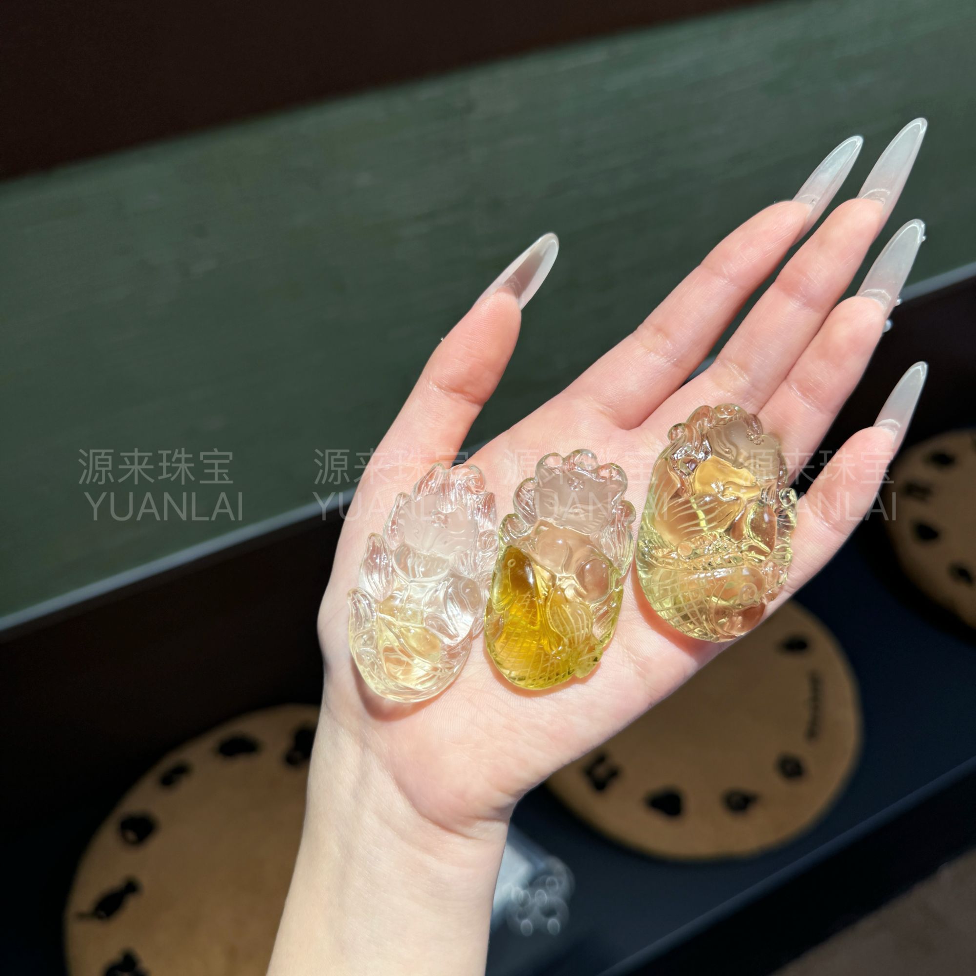 YY27 黄水晶凤九吊坠 （多样性）