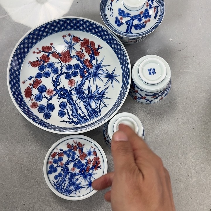 瓷片釉里红松竹梅五件套