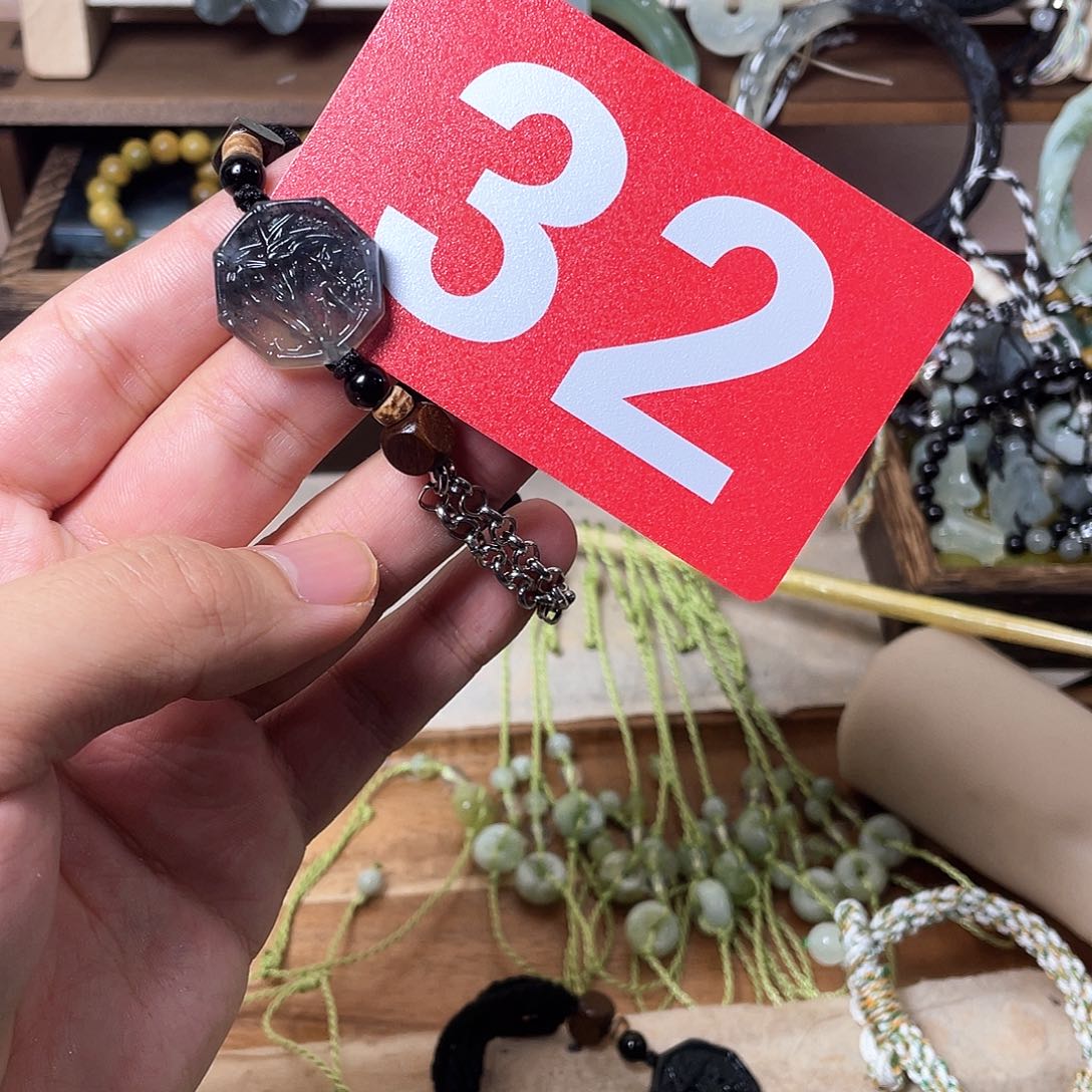 蛇纹石玉合金颈饰