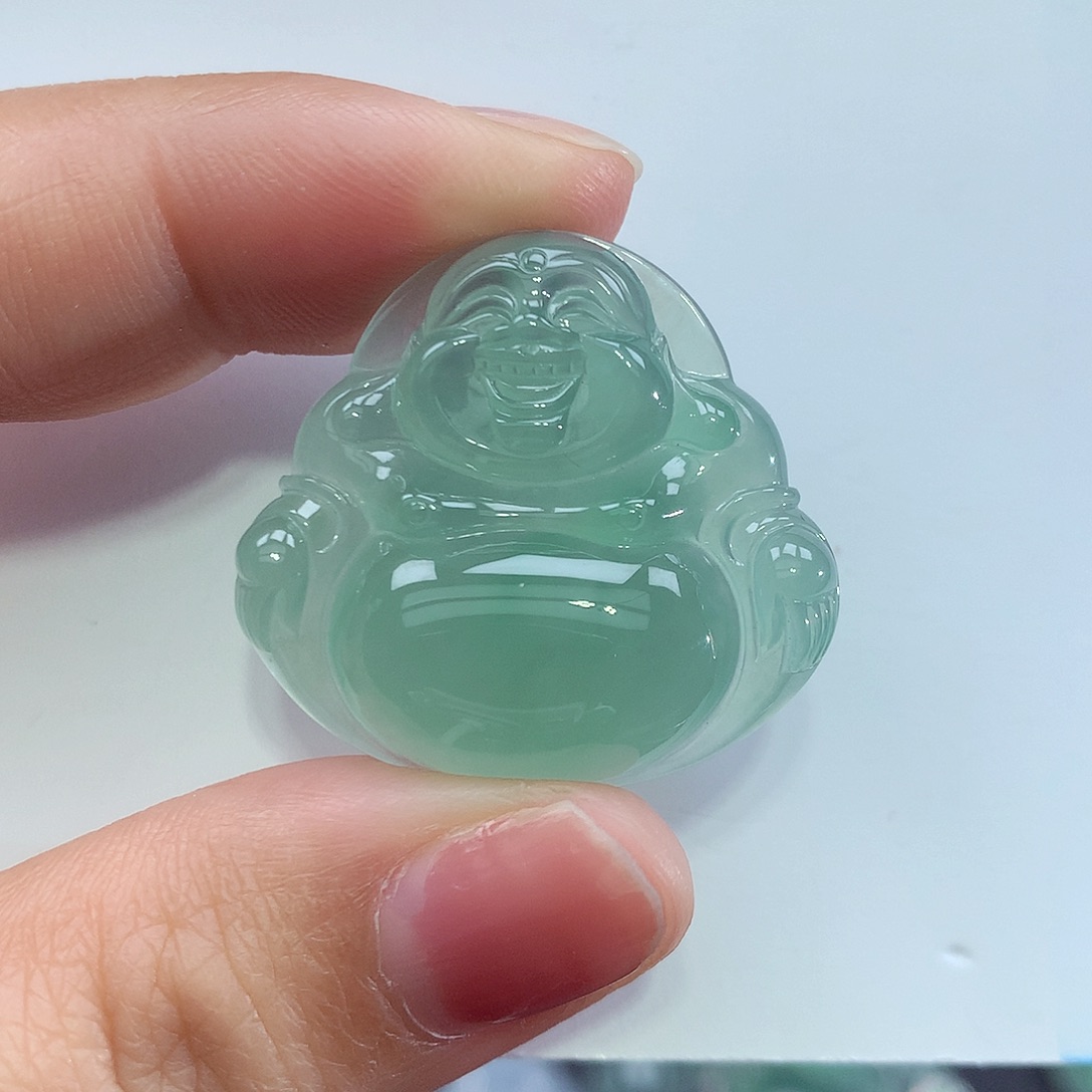 翡翠未镶嵌颈饰一刀切佛公