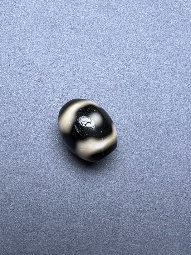 藏系回流玛瑙 坦诚三眼达洛 图腾 规格17.6/22