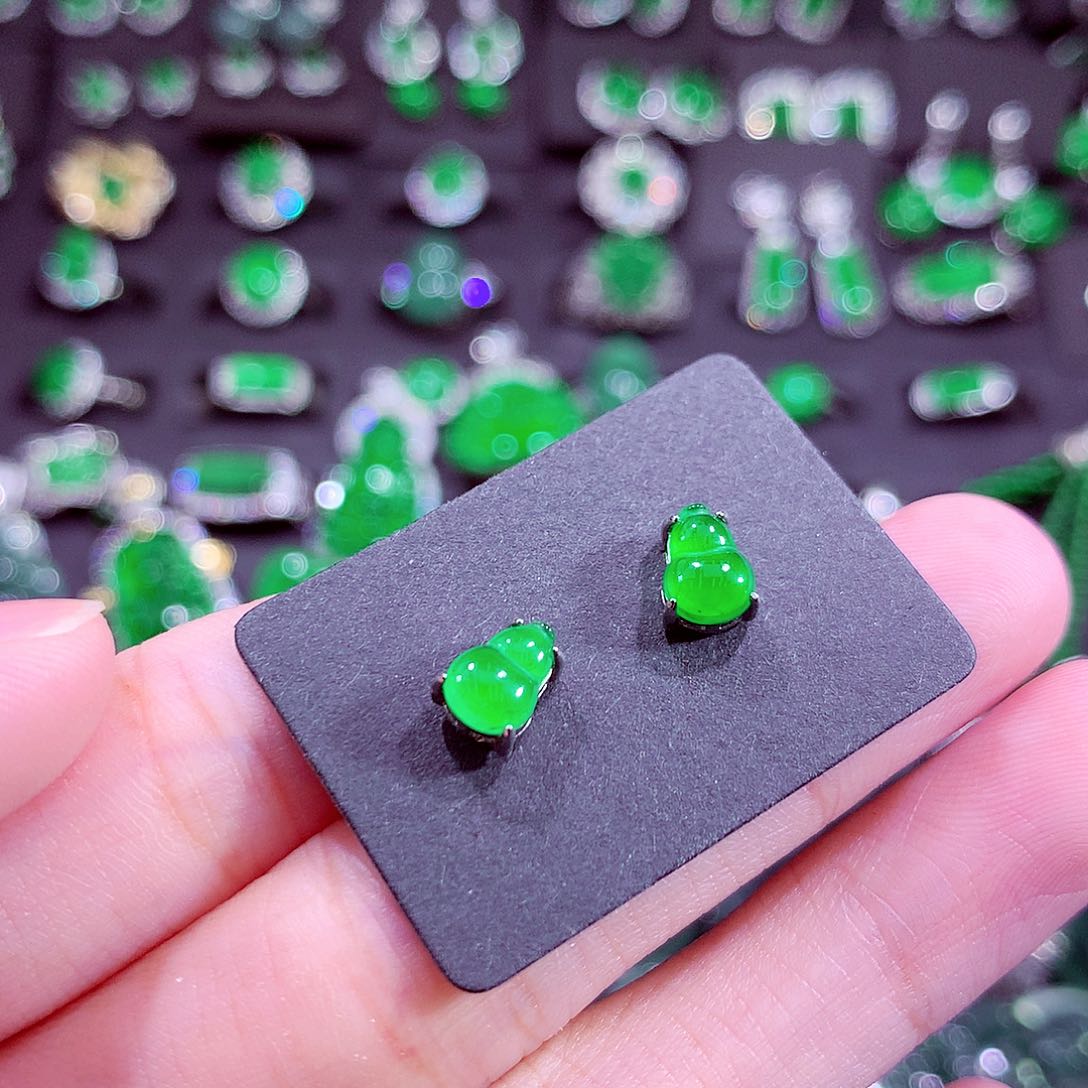 翡翠未镶嵌颈饰天然