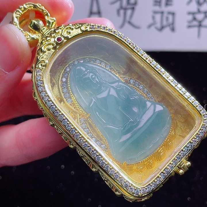 翡翠颈饰未镶嵌999999999