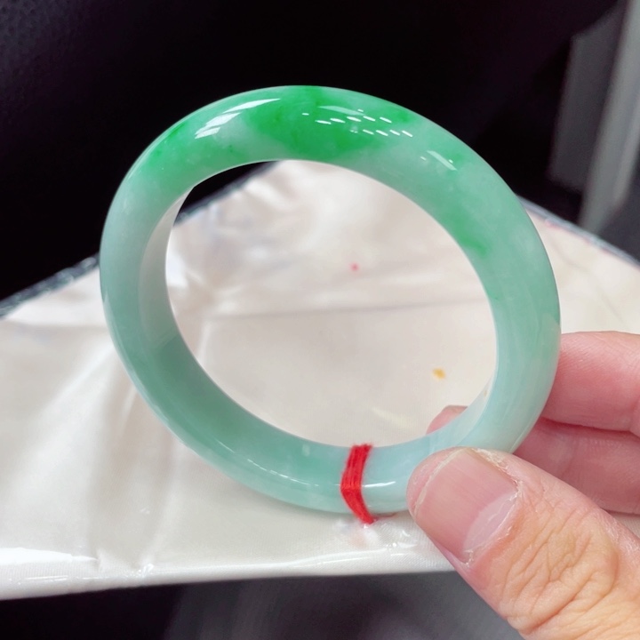 未镶嵌手镯翡翠翡翠