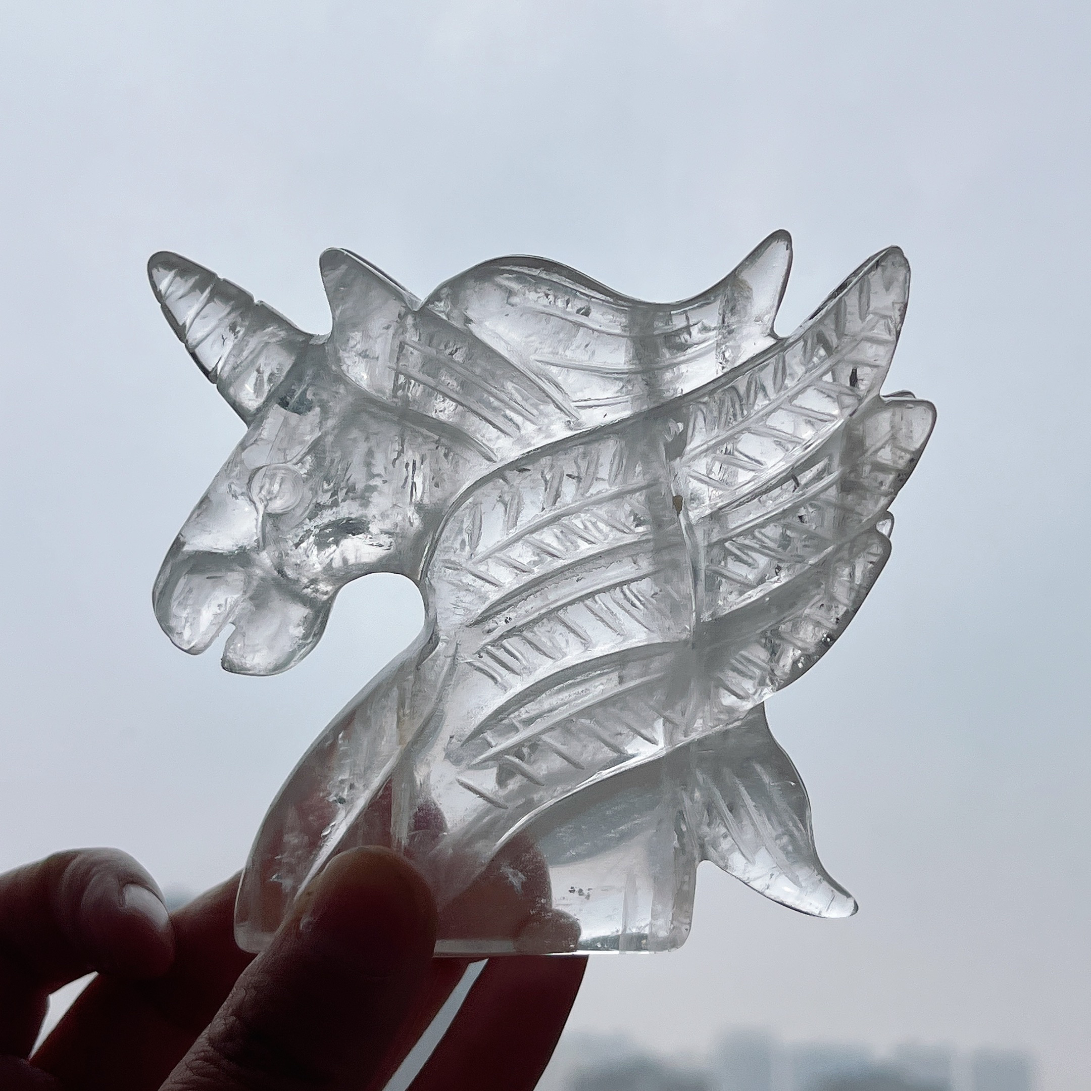 天然白水晶独角兽飞马雕刻摆件85*93*16mm