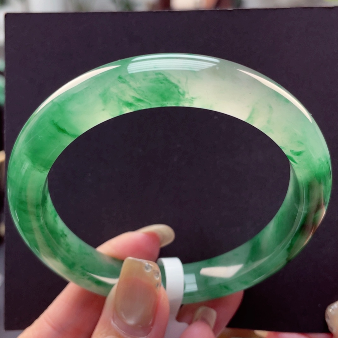 石英质玉未镶嵌手镯60-61