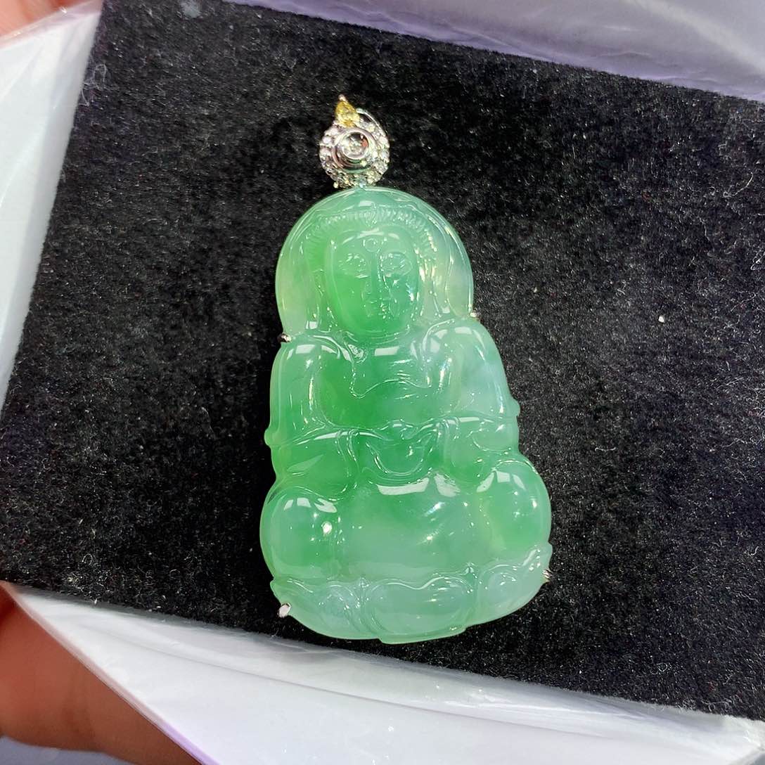 翡翠吊坠(赠链)18K金镶嵌