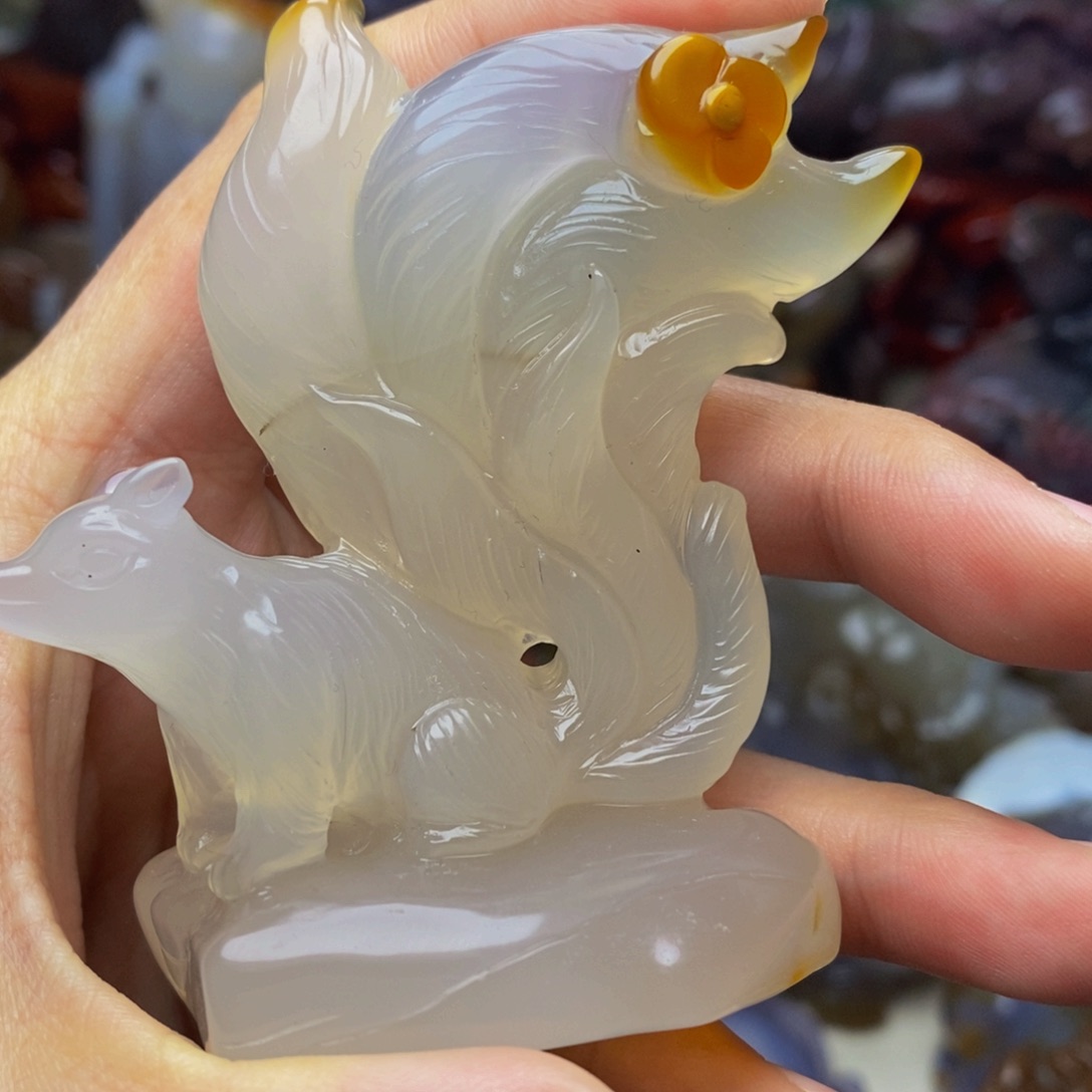 玛瑙/玉髓手把件未镶嵌