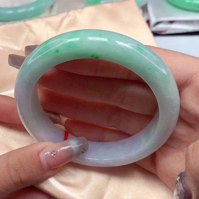 【闪购商品】翡翠手镯未镶嵌58圈