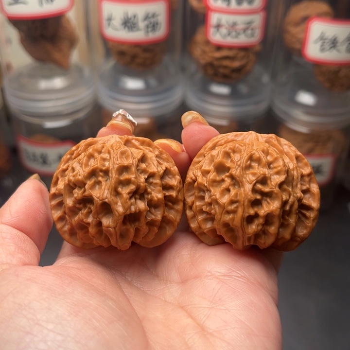 文玩核桃把件42苹果园