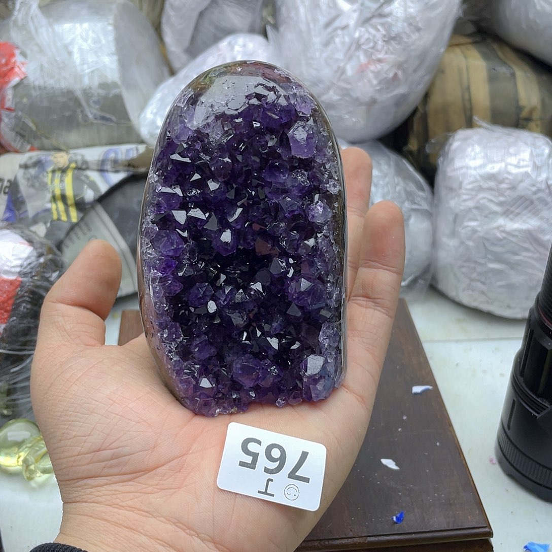 紫晶大型摆件（非配饰）未镶嵌