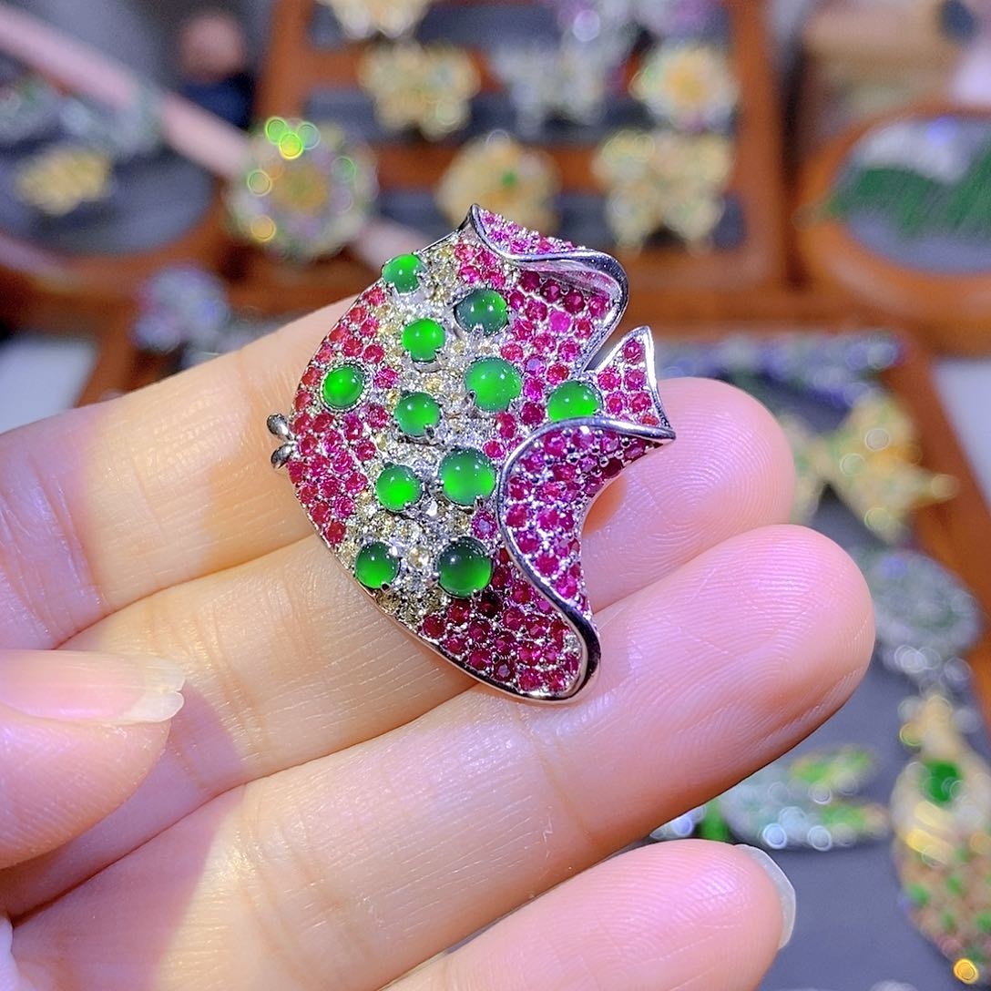 颈饰银S925镶嵌翡翠