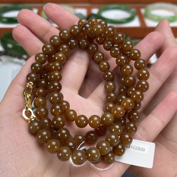 和田玉颈饰未镶嵌舍*