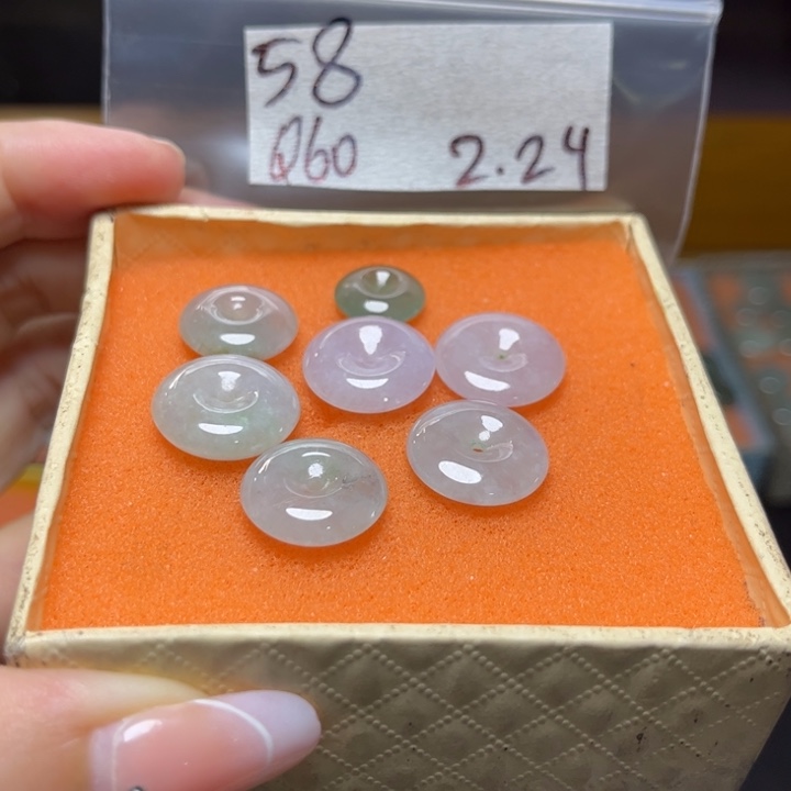定制翡翠未镶嵌不