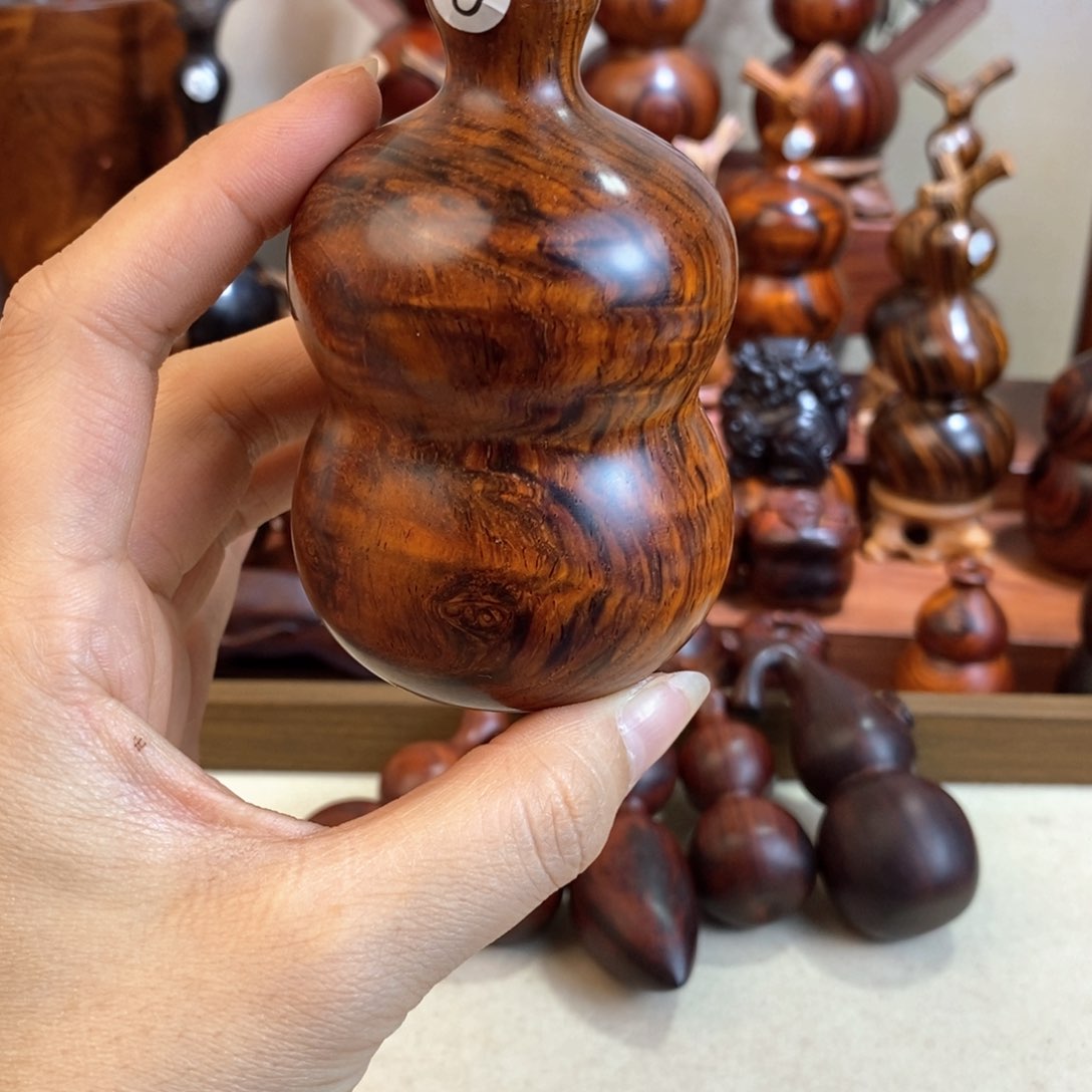 木穿****工微凹黄檀胖墩葫芦摆件