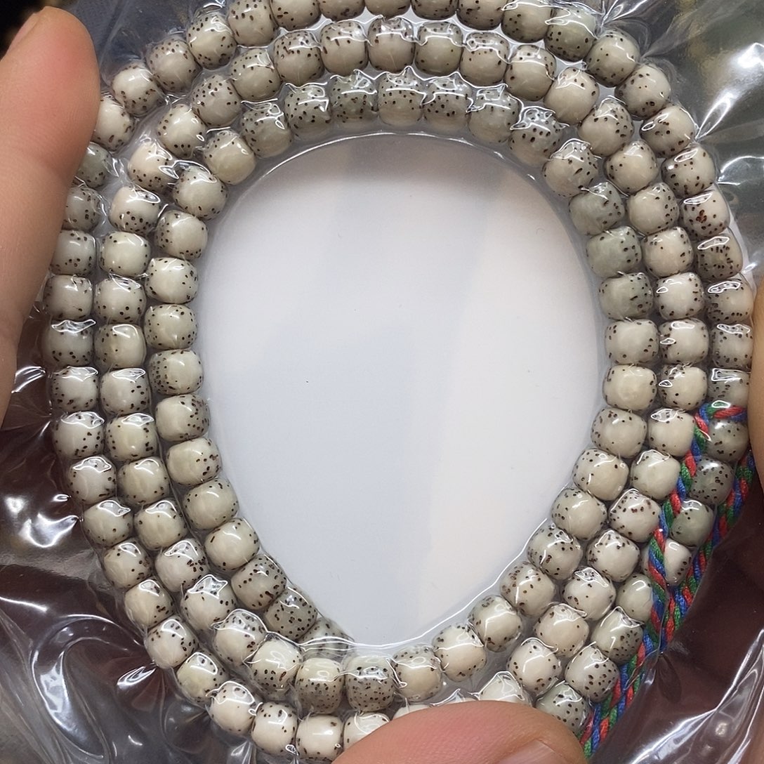 星月菩提吊坠石玉河豚108