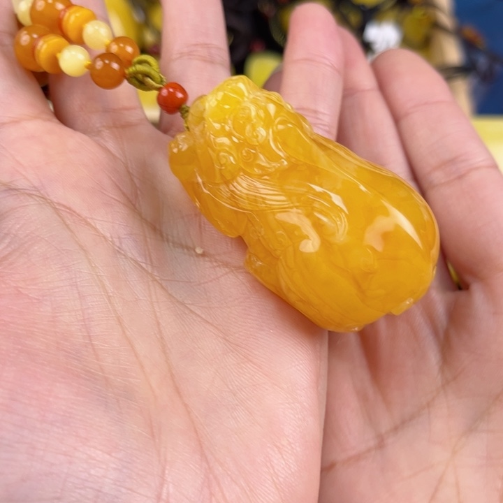 琥珀裸石未镶嵌雪*琥珀