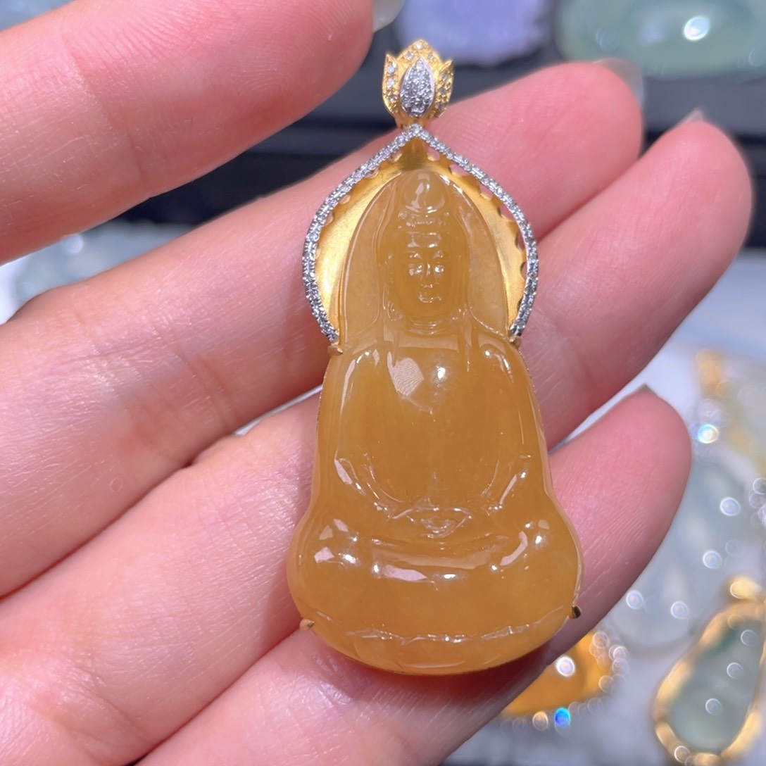 颈饰18K金镶嵌翡翠翡翠