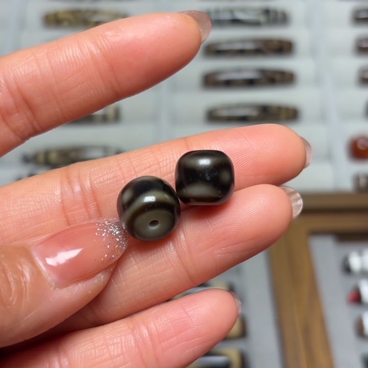 未镶嵌颈饰玛瑙/玉髓