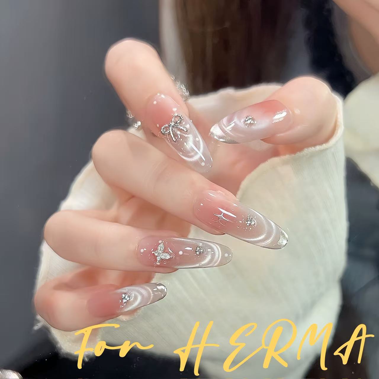 【雪岛极光】爆款手工穿戴甲腮红猫眼法式甲中长款显白美甲贴片